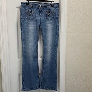 Juniors Wallflower Stretch Low-Rise Flare Jeans